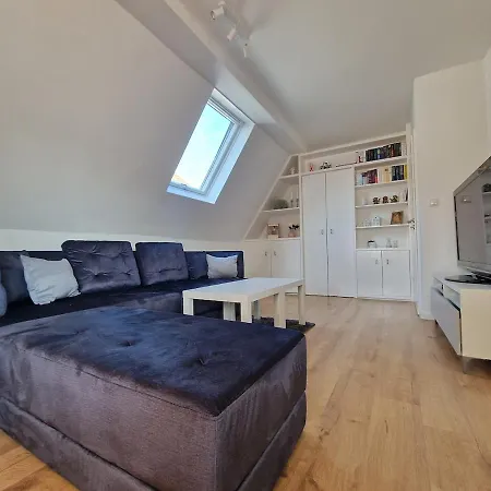 Modern With A Friendly Atmosphere Apartamento